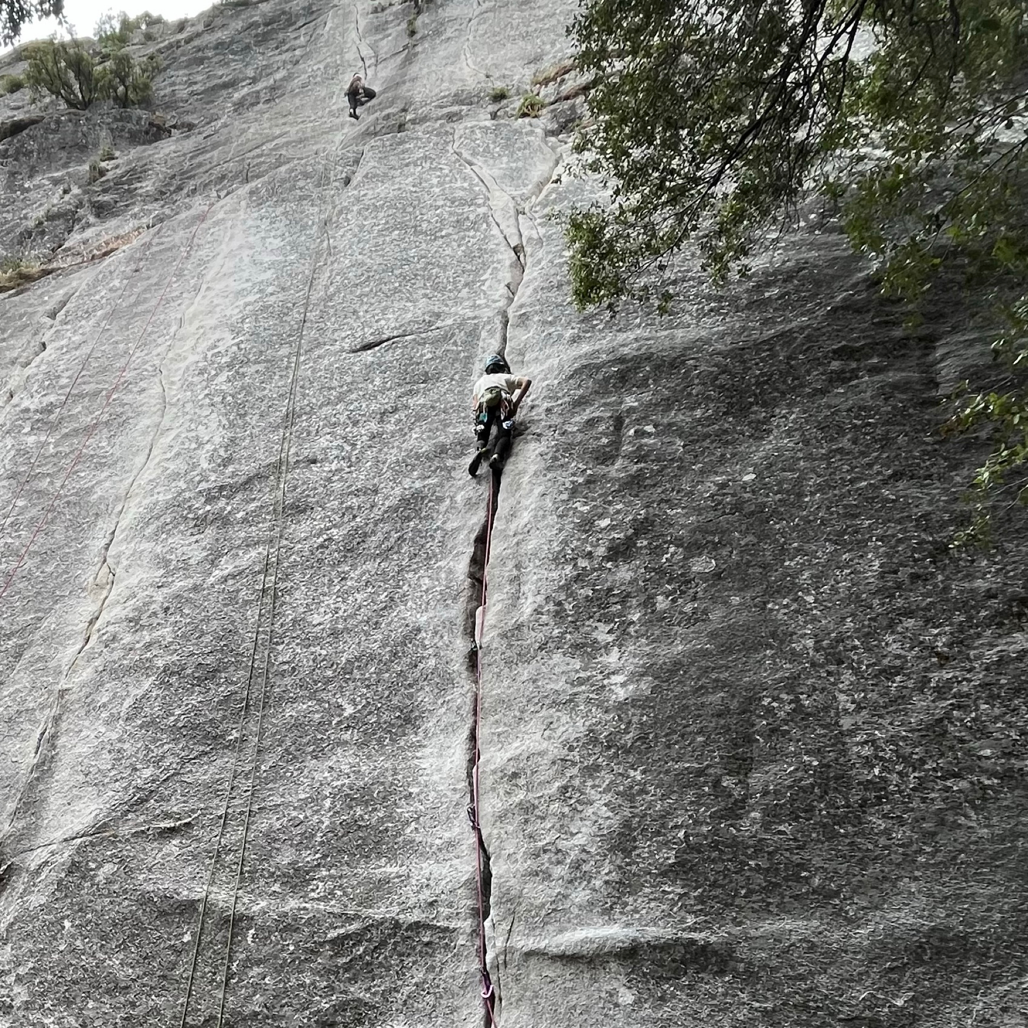 Climbing Beta video of climbers on Jamcrack 5.9 in Yosemite Valley with undefined beta videos in KAYA, the climber's app - where climbers can log and track their ascents, progress, and connect with their local gym and outdoor climbing community.