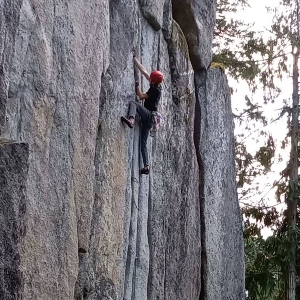Made From Fire 5.12a, Squamish - Beta Video from Moss