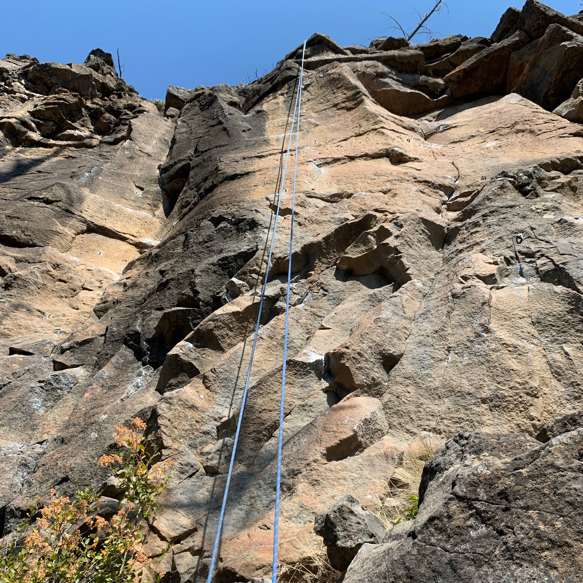 Climbing Beta video of climbers on Fit to be Tie Dyed 5.11a in Tieton River with undefined beta videos in KAYA, the climber's app - where climbers can log and track their ascents, progress, and connect with their local gym and outdoor climbing community.