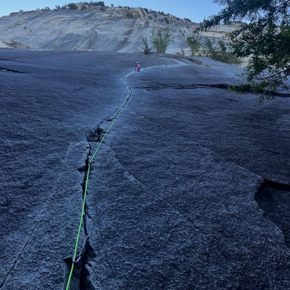 Exasperator 5.10c, Squamish - Beta Video from jess_jams
