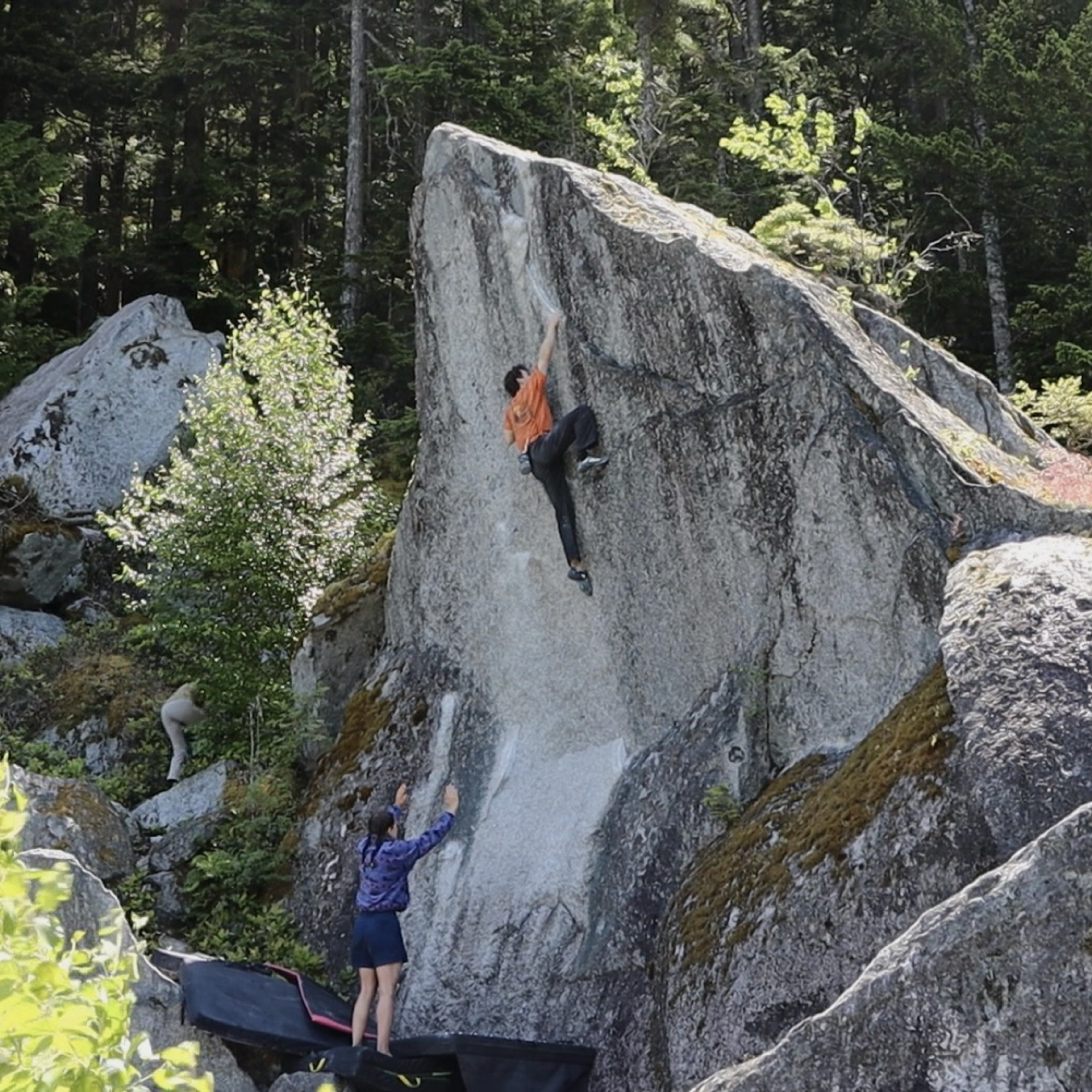 Climbing Beta video of climbers on Teenage Lobotomy v7 in Squamish with undefined beta videos in KAYA, the climber's app - where climbers can log and track their ascents, progress, and connect with their local gym and outdoor climbing community.