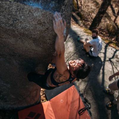 Lynn's Arête Direct v6, Boat Rock - Beta Video from KAYA