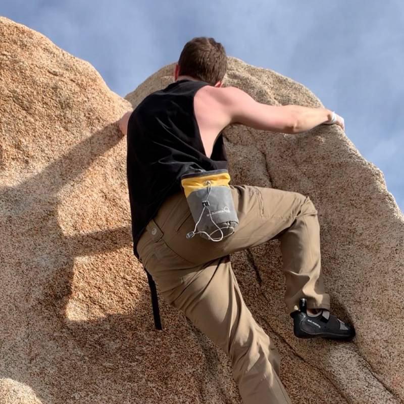 Pothole 3 v0, Joshua Tree - Beta Video from chris.climbs