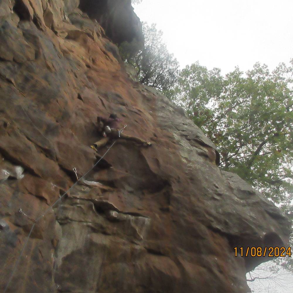 King Kong 5.11a, Horseshoe Canyon Ranch - Beta Video from SokMan