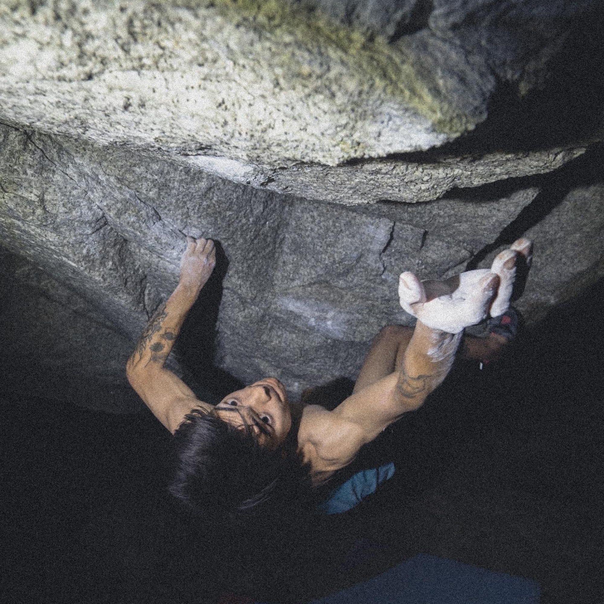 Climbing Beta video of climbers on Deadlift v14 in Squamish with undefined beta videos in KAYA, the climber's app - where climbers can log and track their ascents, progress, and connect with their local gym and outdoor climbing community.