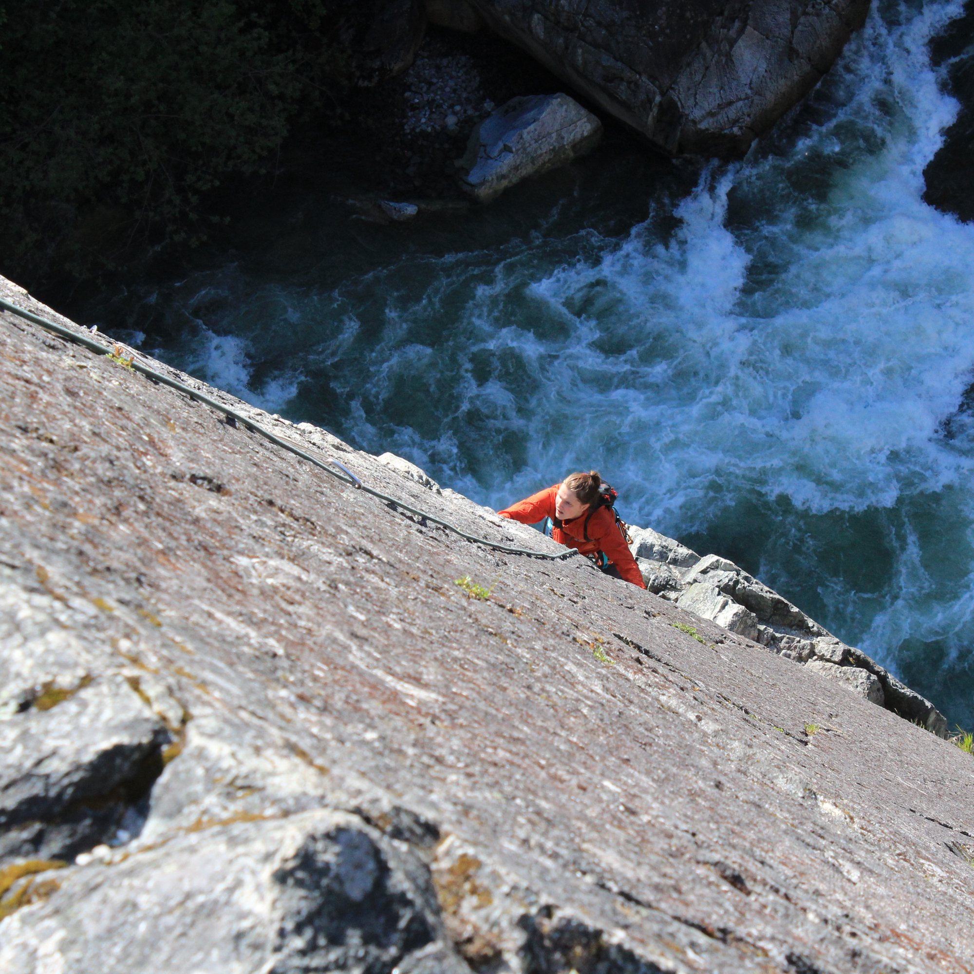 Climbing Beta video of climbers on Star Chek 5.9 in Squamish with undefined beta videos in KAYA, the climber's app - where climbers can log and track their ascents, progress, and connect with their local gym and outdoor climbing community.