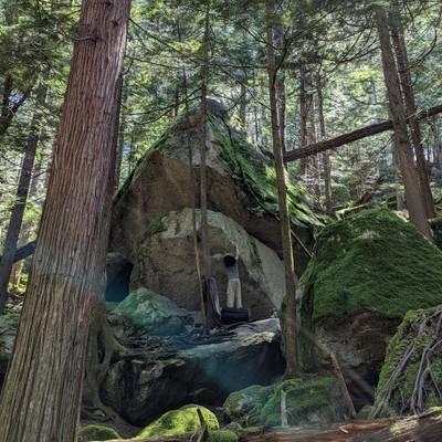 Mantra v8, Squamish - Beta Video from climbeng