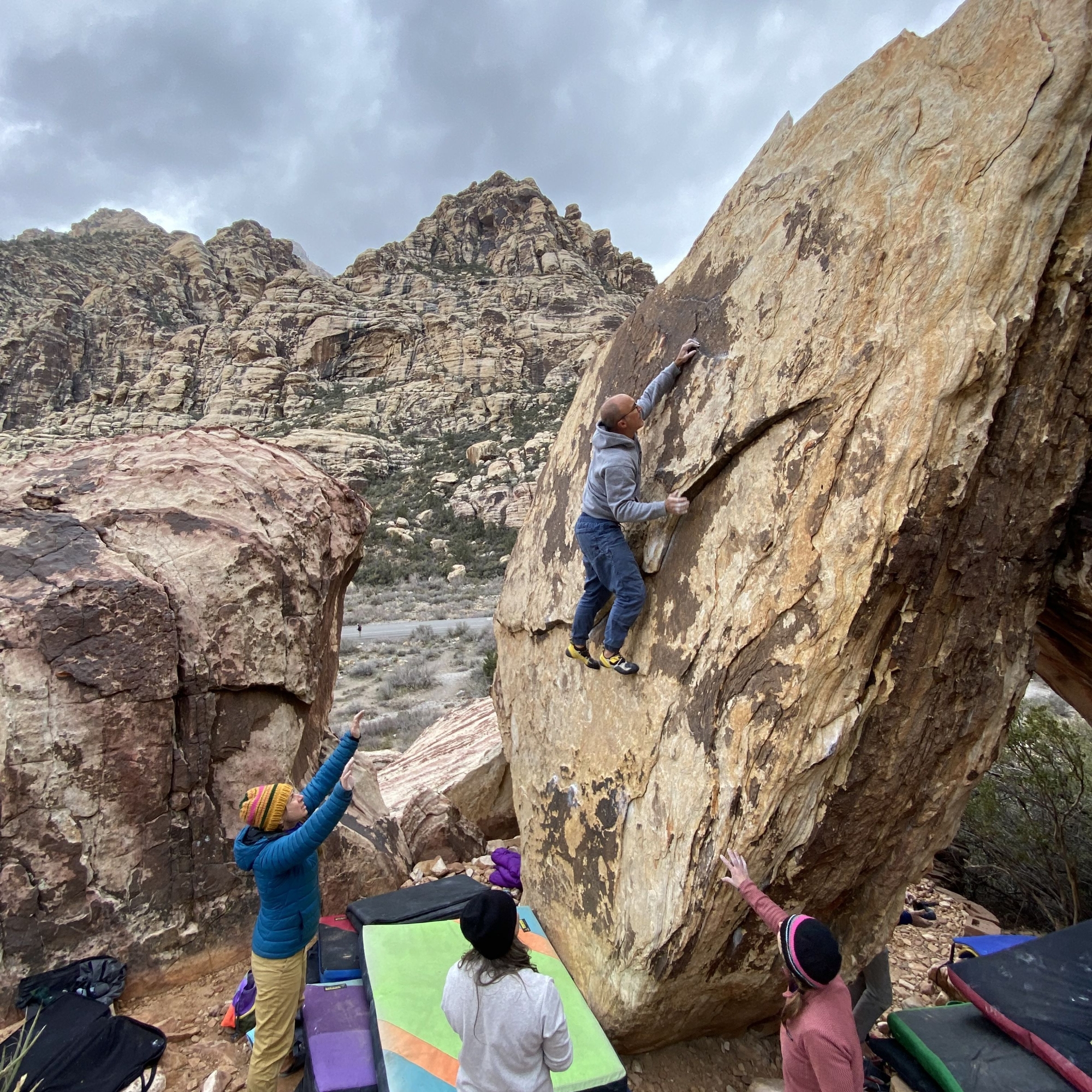 Climbing Beta video of climbers on The Peruvian Flake v2 in Red Rock with undefined beta videos in KAYA, the climber's app - where climbers can log and track their ascents, progress, and connect with their local gym and outdoor climbing community.