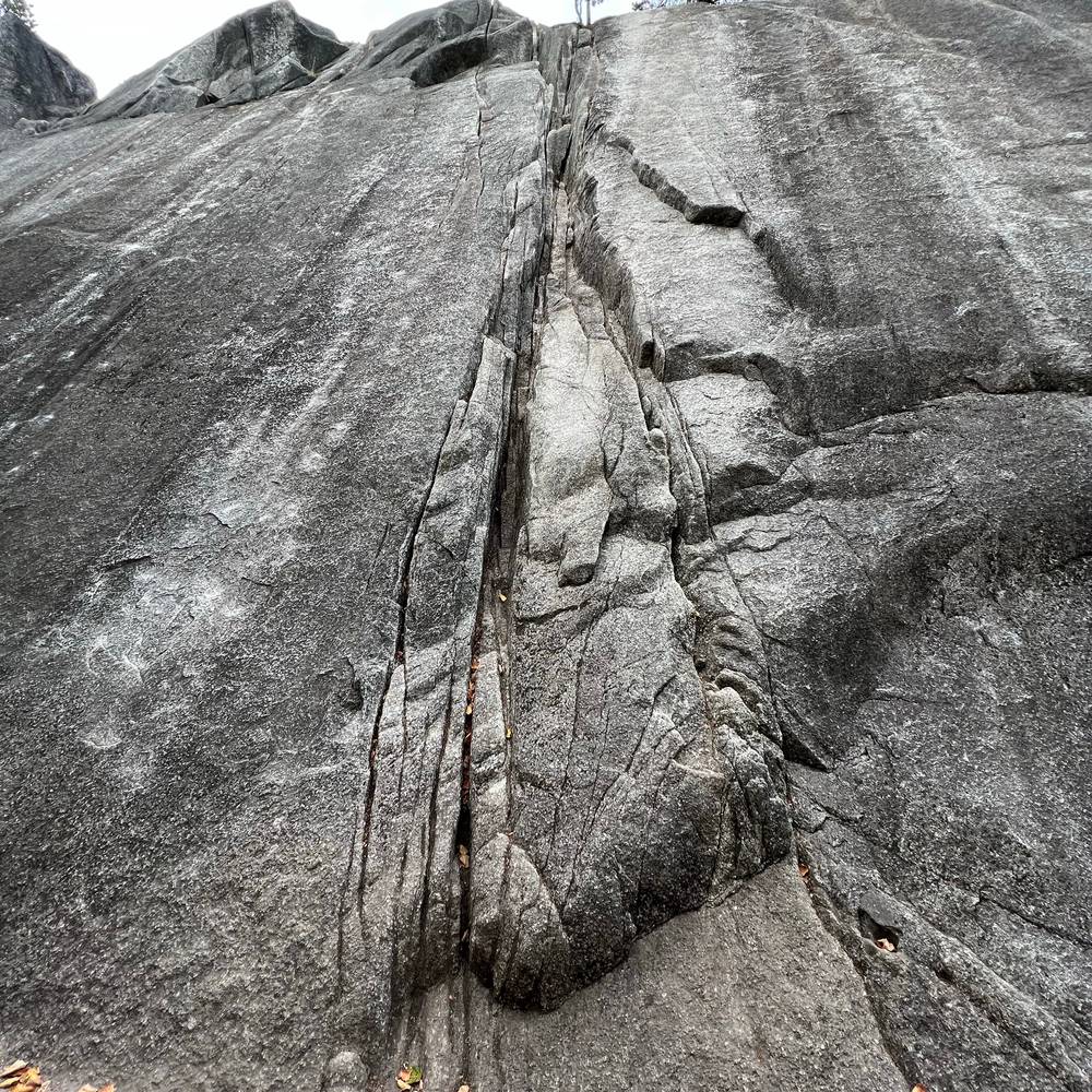Easy Breezy 5.6, Squamish - Beta Video from numberten
