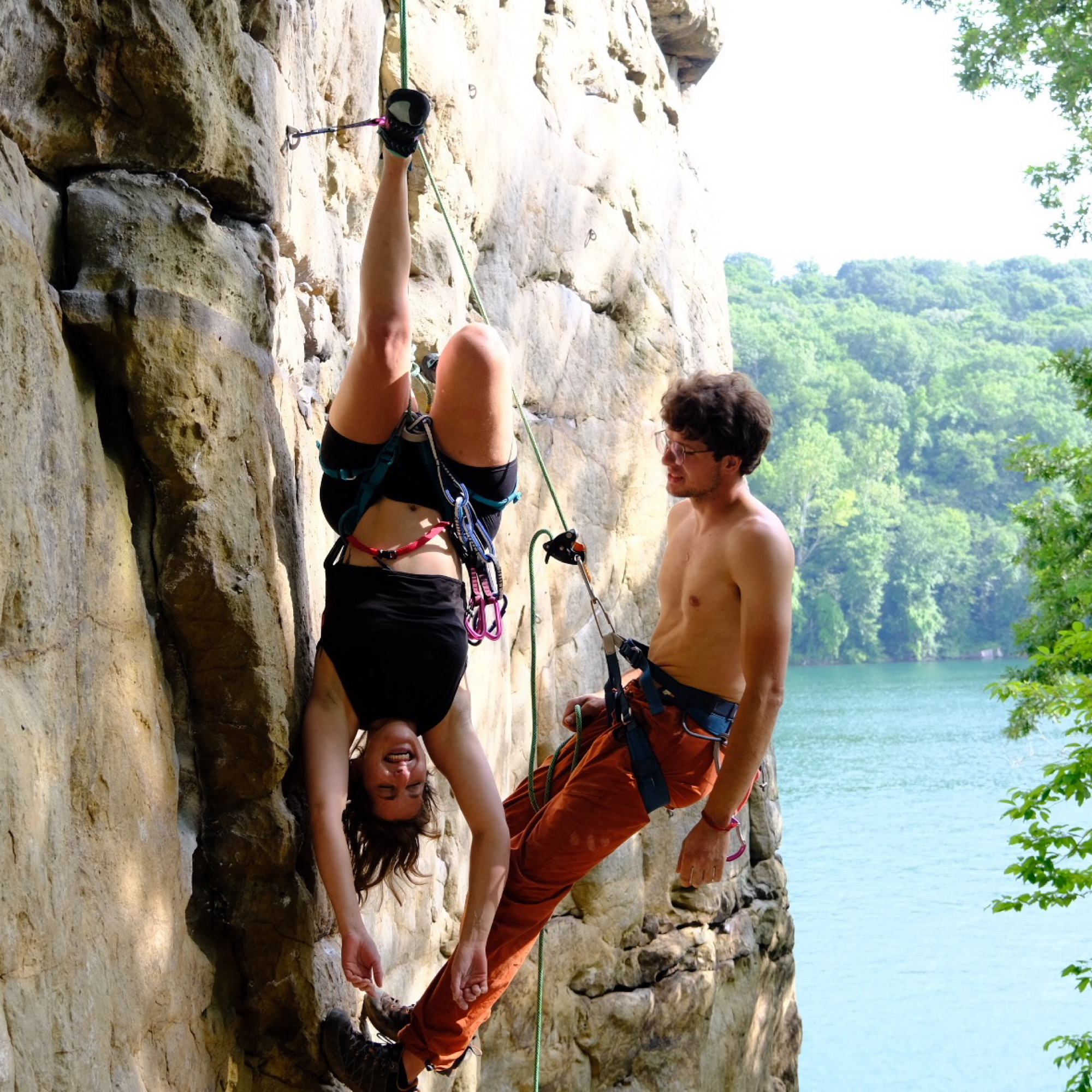 Climbing Beta video of climbers on Menace Alert 5.9 in New River Gorge with undefined beta videos in KAYA, the climber's app - where climbers can log and track their ascents, progress, and connect with their local gym and outdoor climbing community.