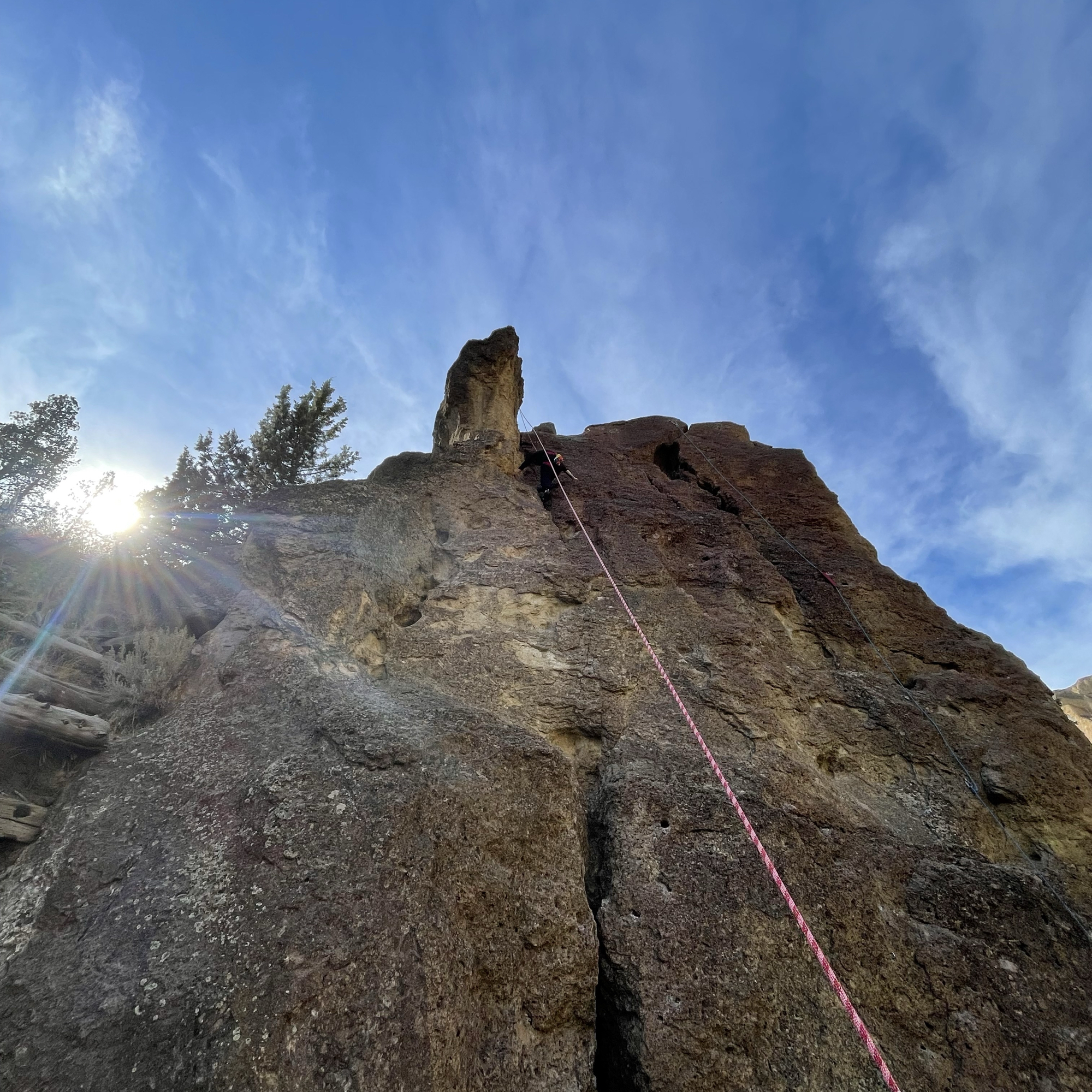 Climbing Beta video of climbers on North Slab Crack 5.5 in Smith Rock with undefined beta videos in KAYA, the climber's app - where climbers can log and track their ascents, progress, and connect with their local gym and outdoor climbing community.
