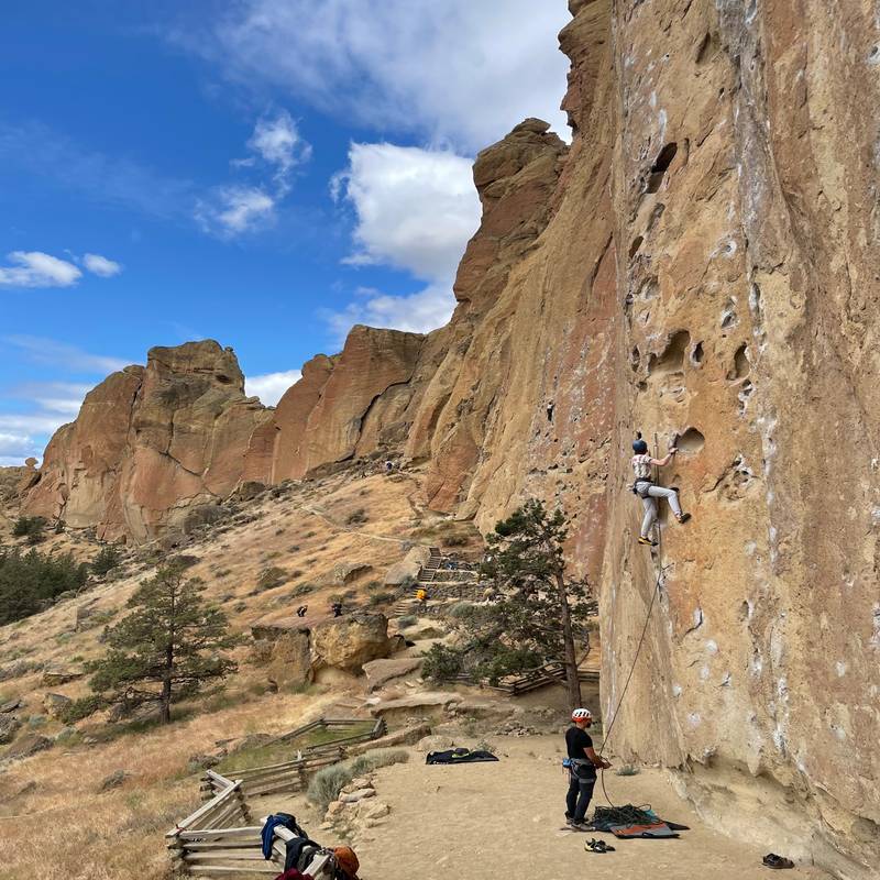 Nine Gallon Buckets 5.10c, Smith Rock - Beta Video from novafacing