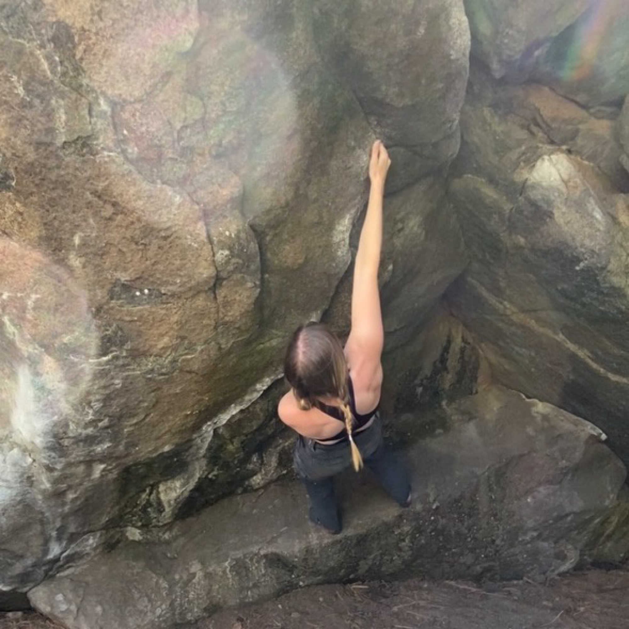 Climbing Beta video of climbers on Drugstore Cowboy v3 in Leavenworth with undefined beta videos in KAYA, the climber's app - where climbers can log and track their ascents, progress, and connect with their local gym and outdoor climbing community.