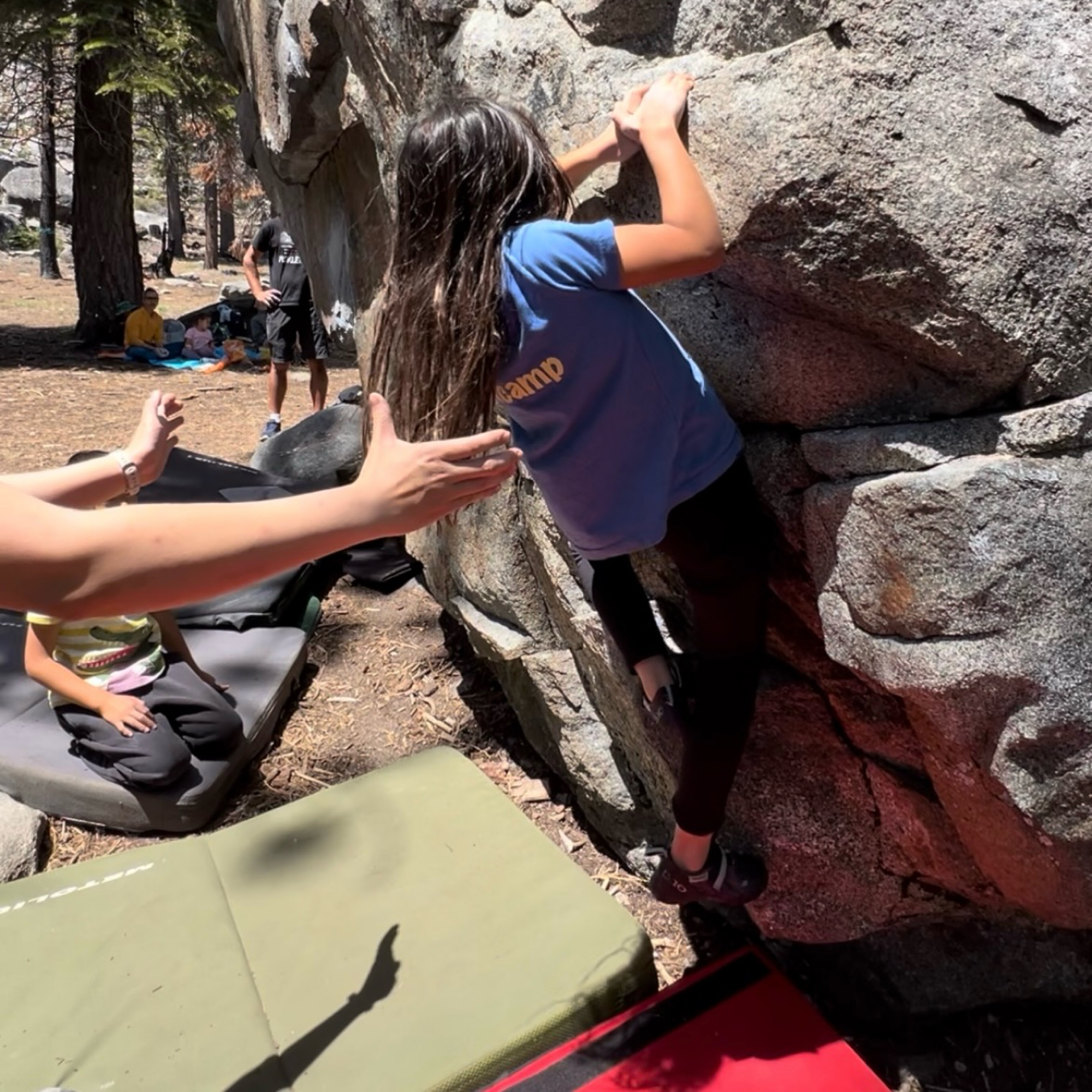 Climbing Beta video of climbers on Soul Full of Gunk v2 in Lake Tahoe with undefined beta videos in KAYA, the climber's app - where climbers can log and track their ascents, progress, and connect with their local gym and outdoor climbing community.