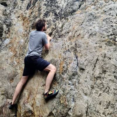 Beginner's Crack v0, Berkeley - Beta Video from oakbri
