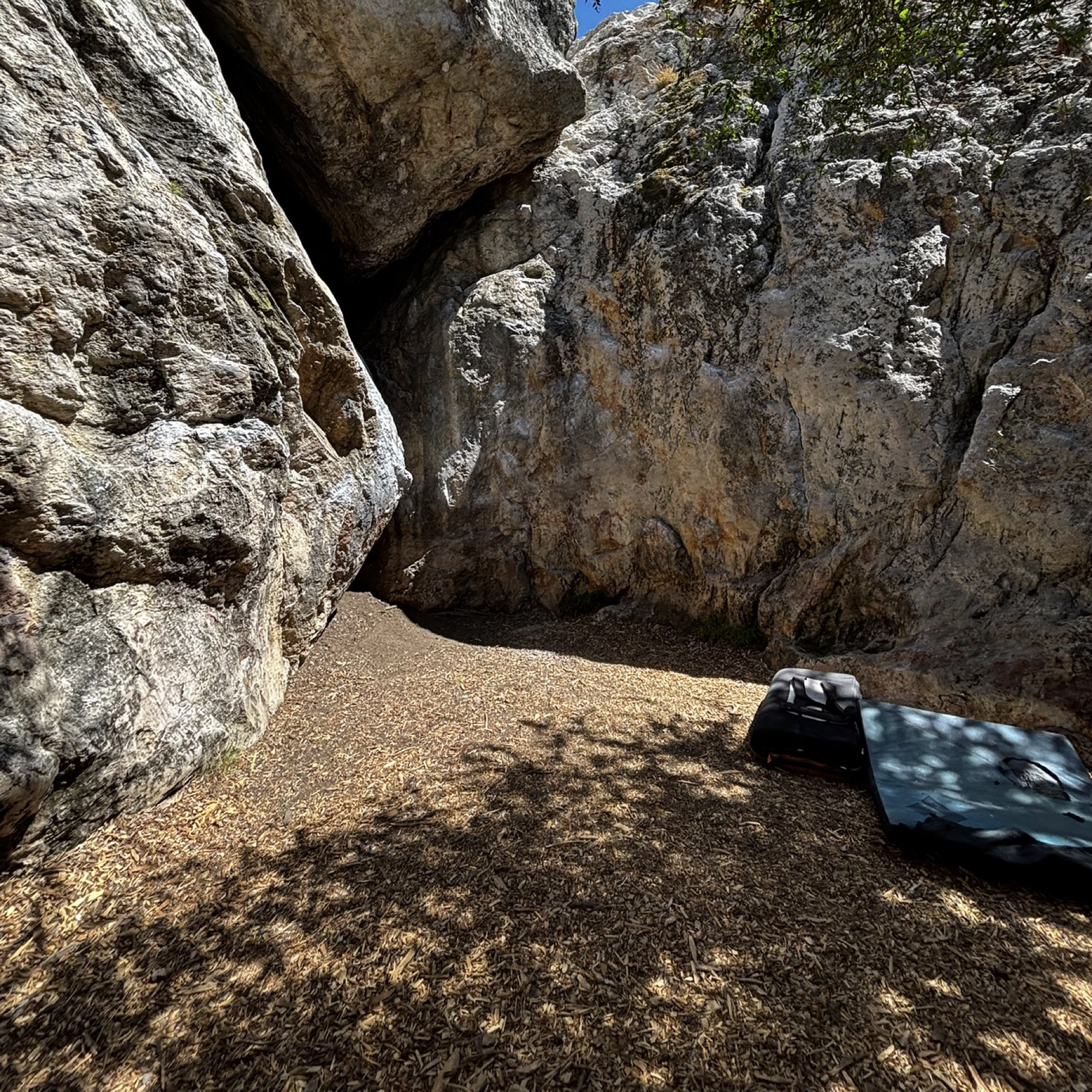 Climbing Beta video of climbers on Indian Rock v3 in Indian Rock with undefined beta videos in KAYA, the climber's app - where climbers can log and track their ascents, progress, and connect with their local gym and outdoor climbing community.