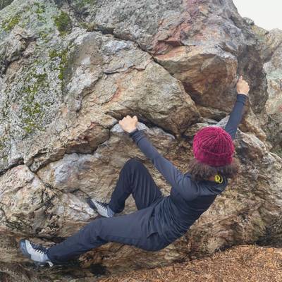 Ape Overhang v2, Berkeley - Beta Video from syd.climb