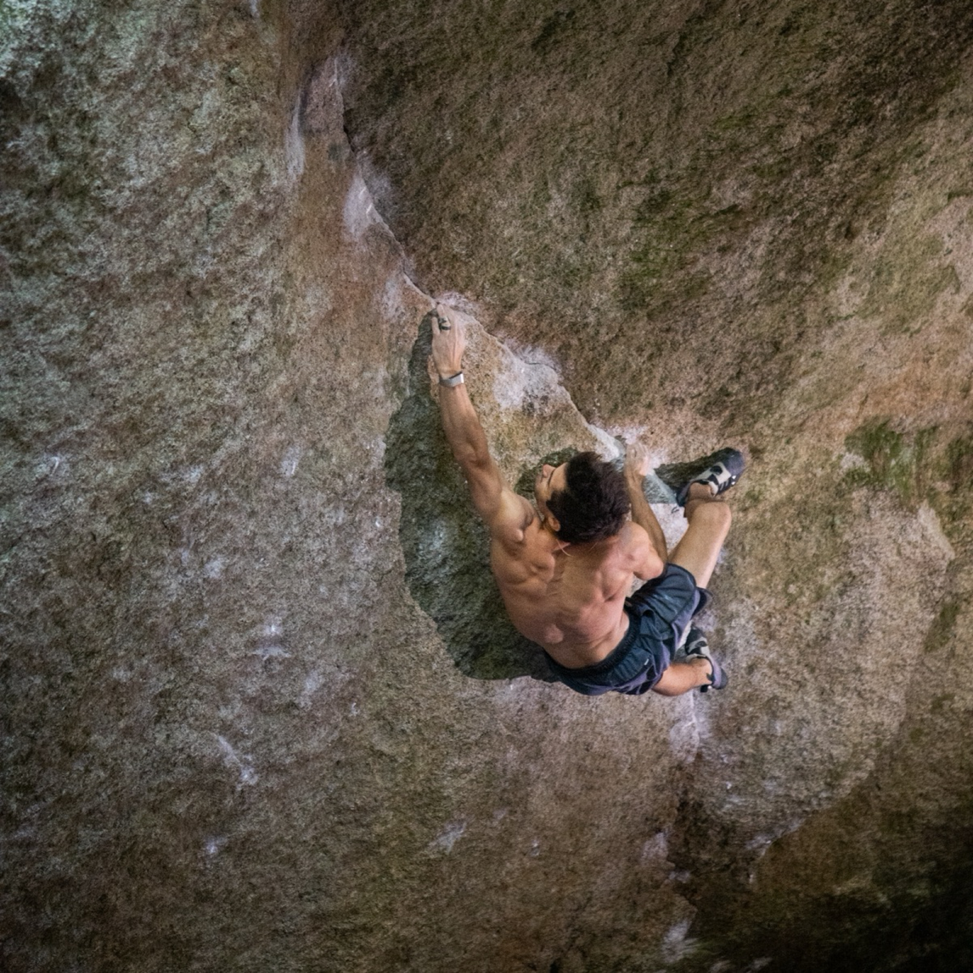 Climbing Beta video of climbers on The Age of Aquarius v14 in Squamish with undefined beta videos in KAYA, the climber's app - where climbers can log and track their ascents, progress, and connect with their local gym and outdoor climbing community.