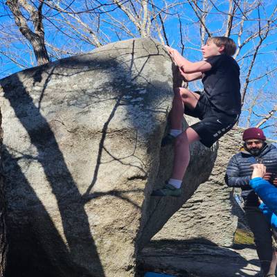Hanging Arête v3, Boat Rock - Beta Video from idk1