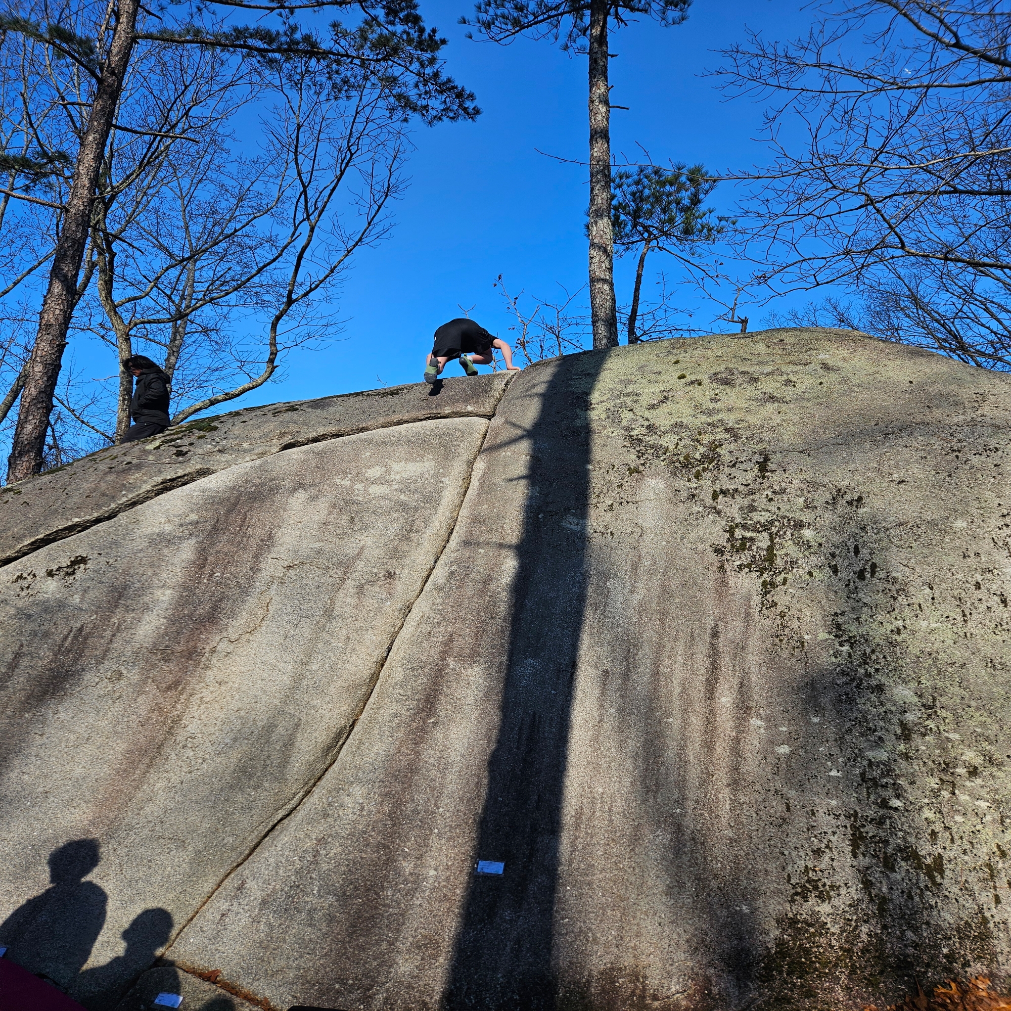 Climbing Beta video of climbers on Easy Crack Traverse v2 in Boat Rock with undefined beta videos in KAYA, the climber's app - where climbers can log and track their ascents, progress, and connect with their local gym and outdoor climbing community.