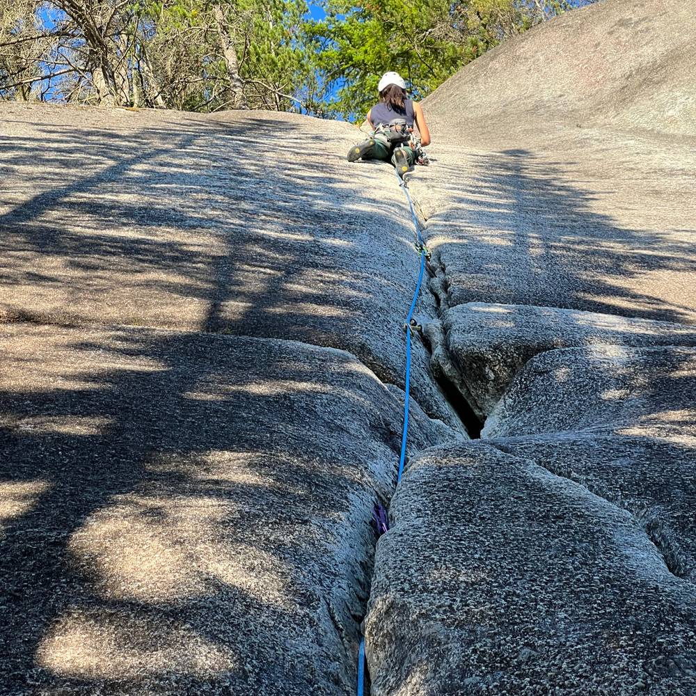 Laughing Crack 5.7, Squamish - Beta Video from letscrackon