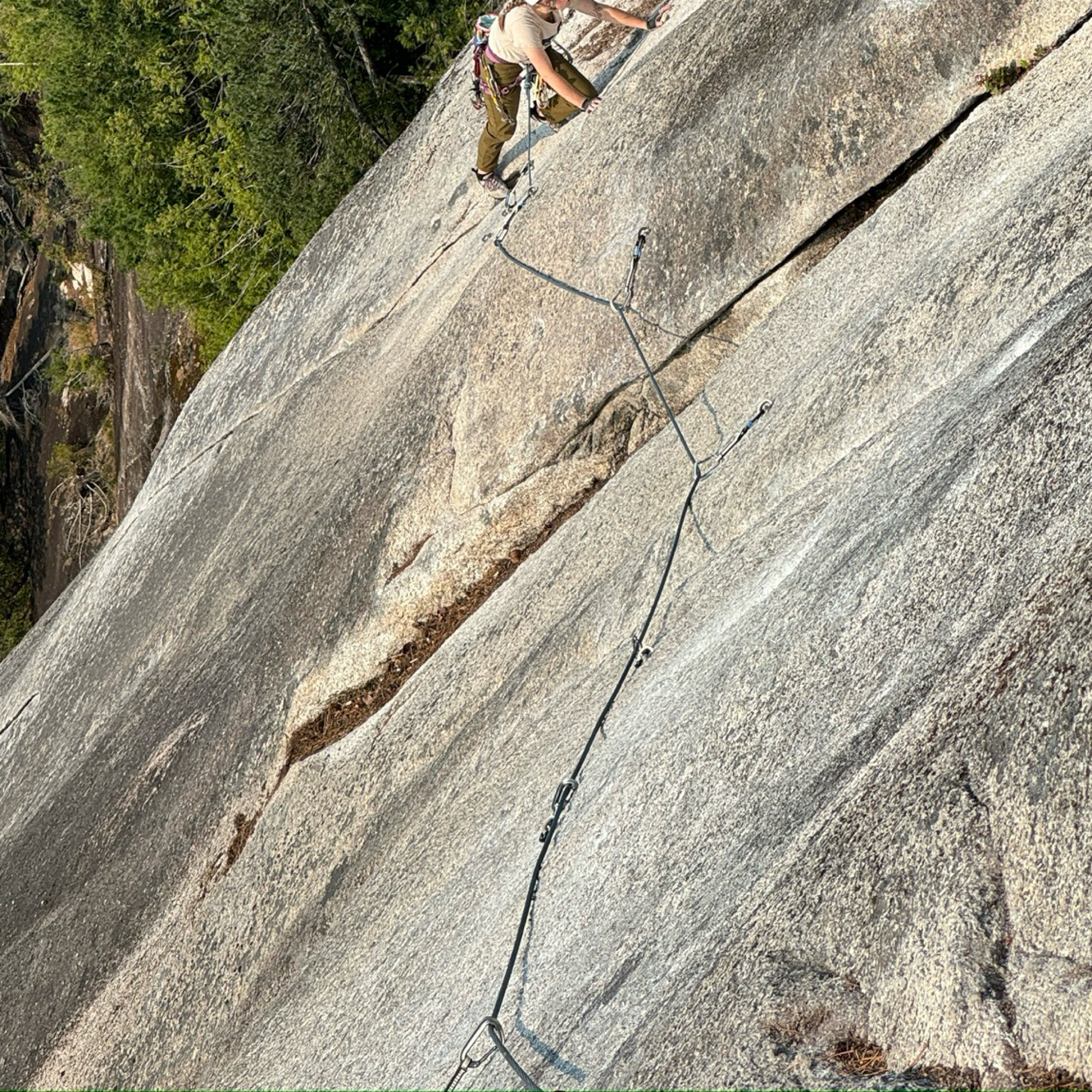 Climbing Beta video of climbers on Spirit of Squamish 5.8 in Squamish with undefined beta videos in KAYA, the climber's app - where climbers can log and track their ascents, progress, and connect with their local gym and outdoor climbing community.