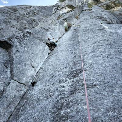 Hari-Kiri 5.10a, Yosemite Valley - Beta Video from popotiger