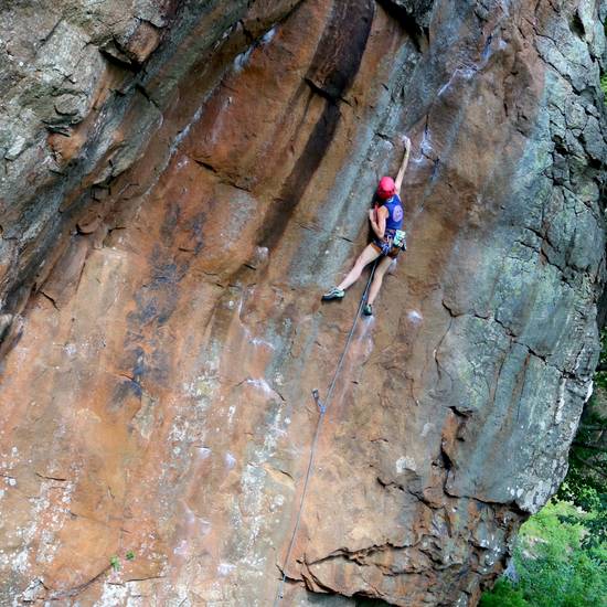 Horseshoes and Hand Grenades 5.11a, Horseshoe Canyon Ranch - Beta Video from JoanieMars