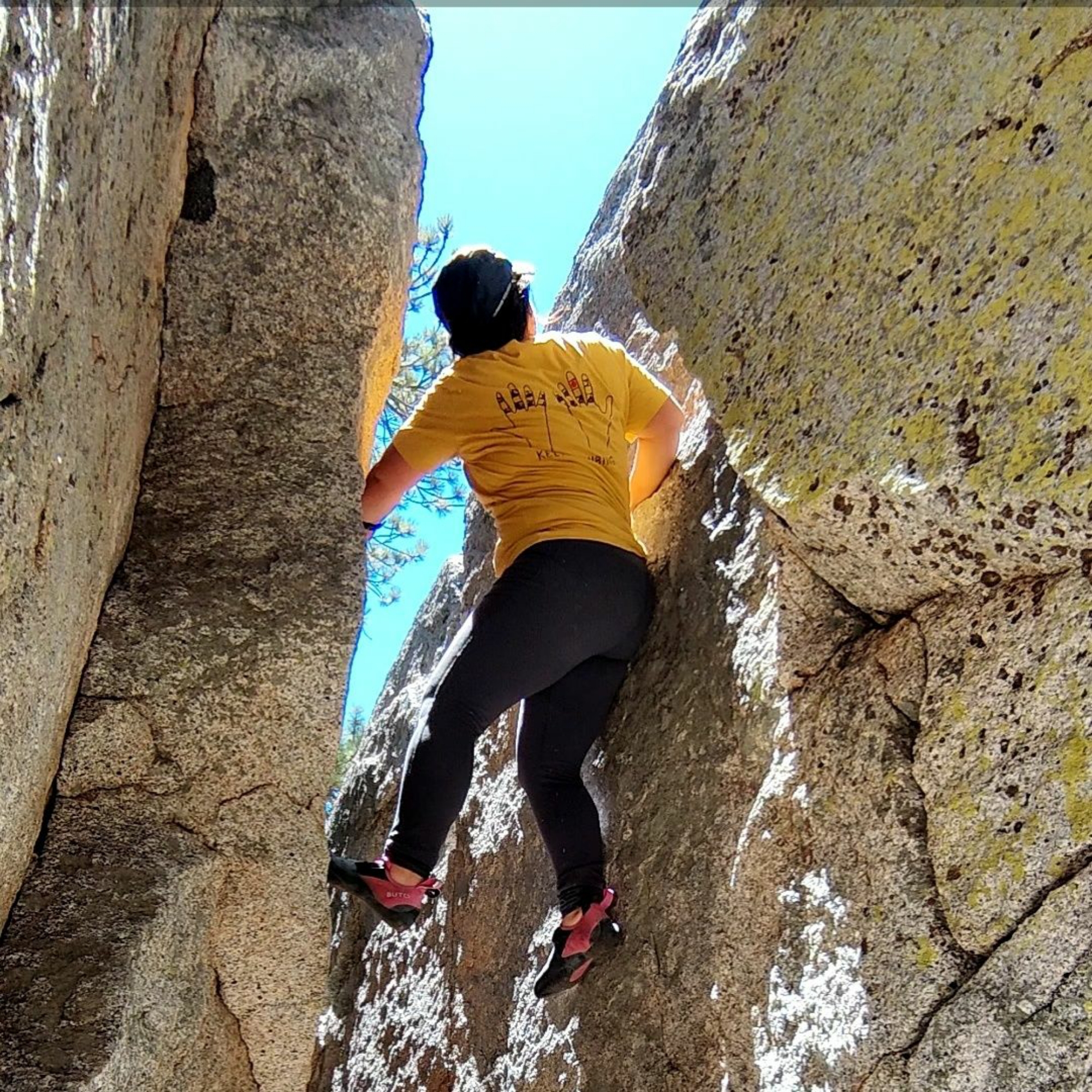 Climbing Beta video of climbers on The Chief Chimney v0 in Black Mountain with undefined beta videos in KAYA, the climber's app - where climbers can log and track their ascents, progress, and connect with their local gym and outdoor climbing community.