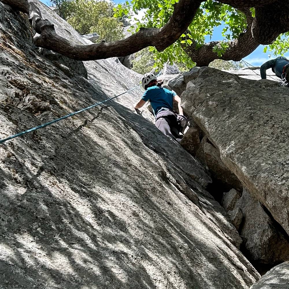 Swan Slab Chimney 5.4, Yosemite Valley - Beta Video from tantofish