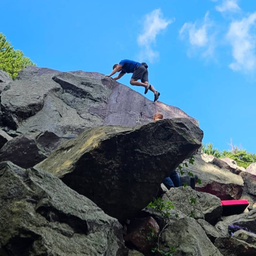 High Visibility v0, Devil's Lake - Beta Video from ClimbCrewDad