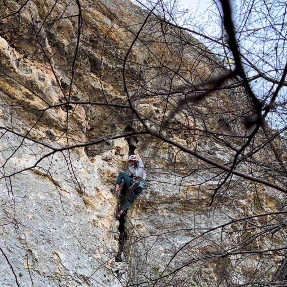 Insane Tree Hugger 5.11a, Reimer's Ranch - Beta Video from maddie_harrison
