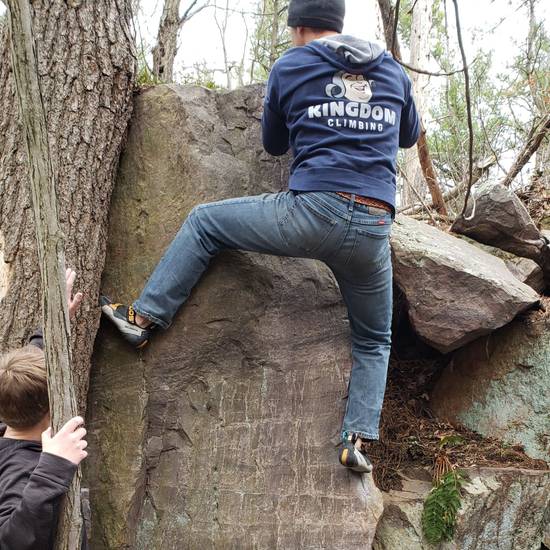 Spotted Cow Right v2, Devil's Lake - Beta Video from ClimbCrewDad