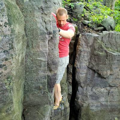 Confidence Booster v0, Devil's Lake - Beta Video from ClimbCrewDad