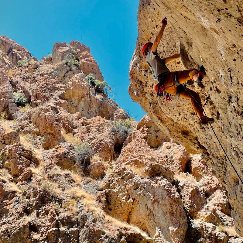 KATHMANDU 5.10b, Malibu - Beta Video from sketchdan