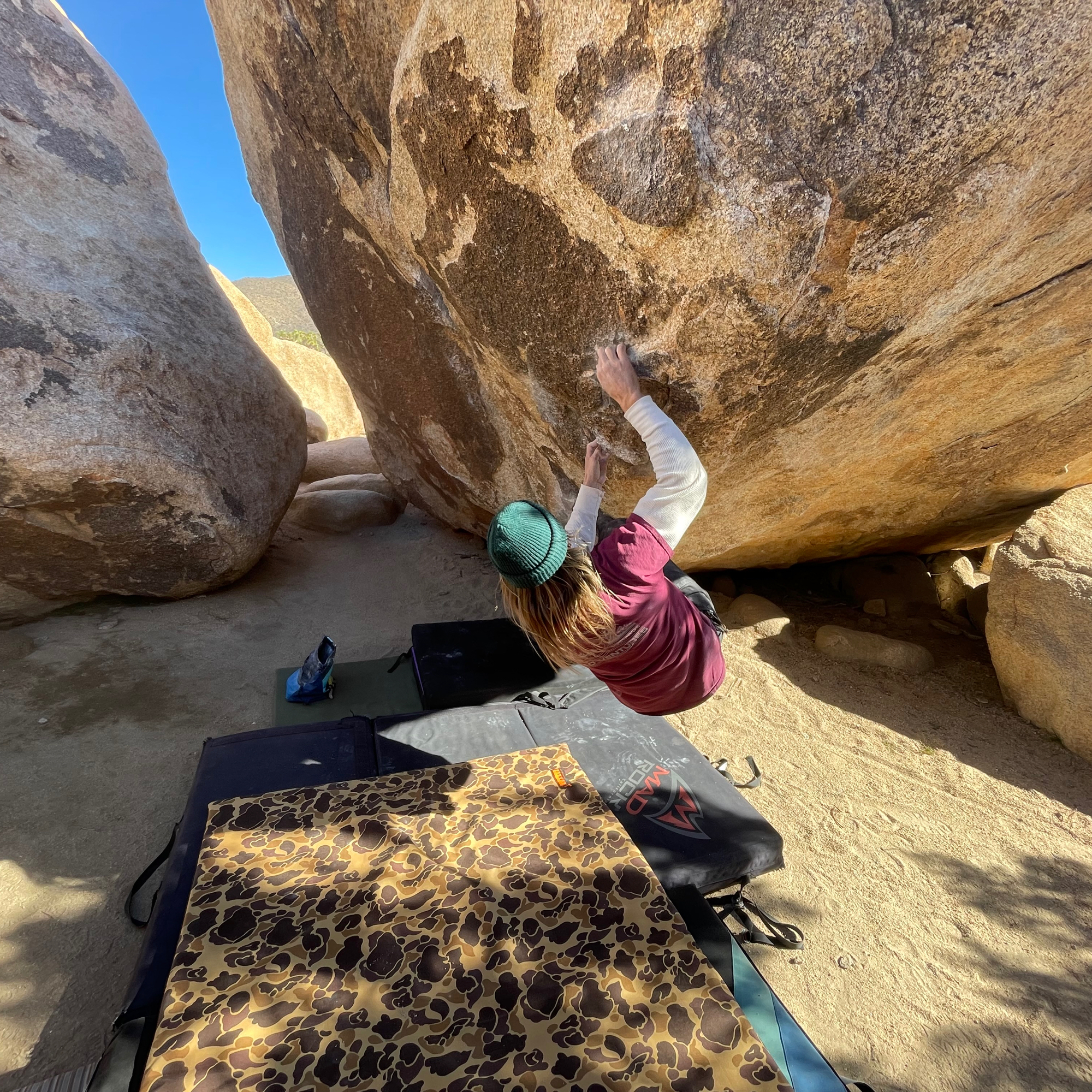Climbing Beta video of climbers on Strawberry Contraceptives v7 in Joshua Tree with undefined beta videos in KAYA, the climber's app - where climbers can log and track their ascents, progress, and connect with their local gym and outdoor climbing community.