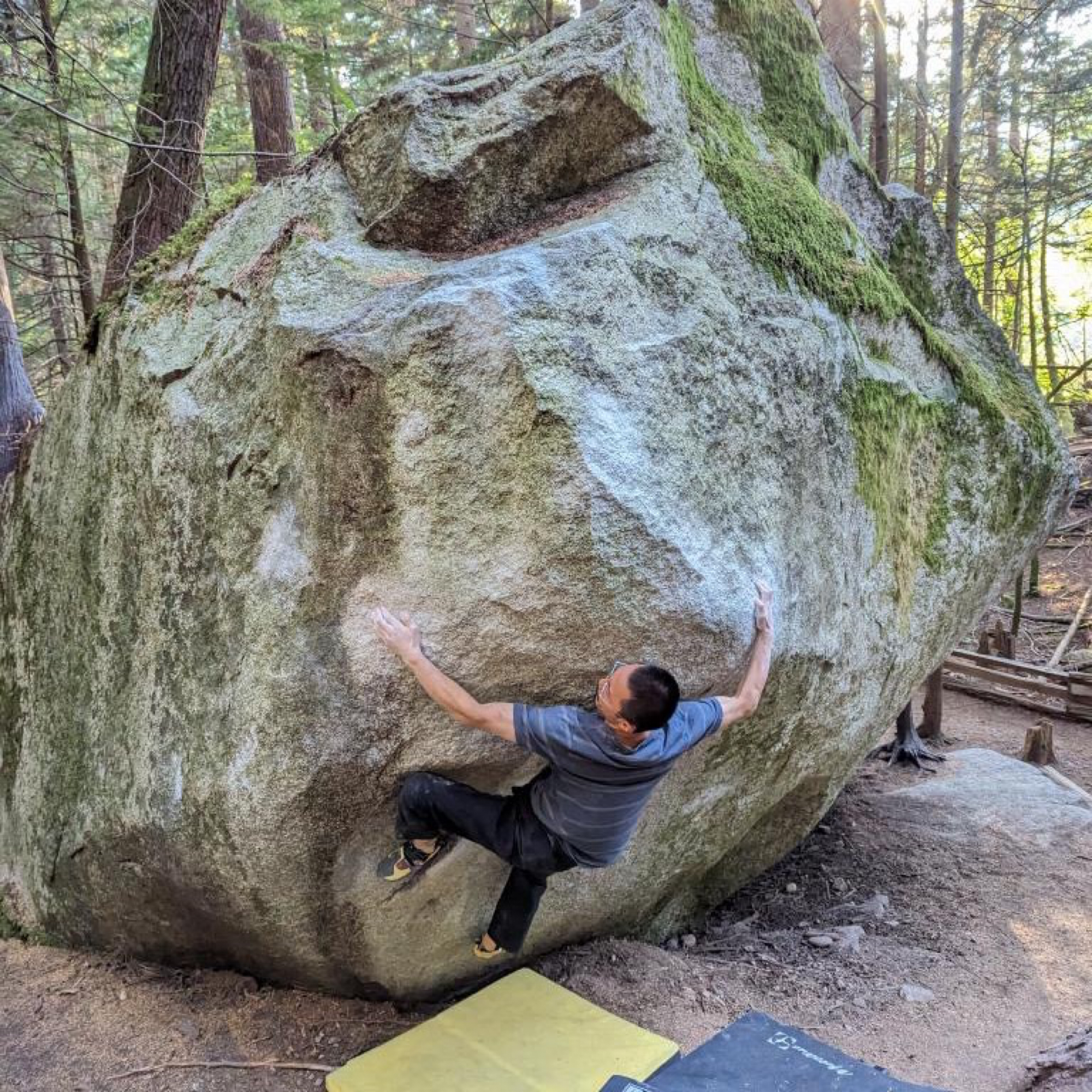 Climbing Beta video of climbers on The Egg v11 in Squamish with undefined beta videos in KAYA, the climber's app - where climbers can log and track their ascents, progress, and connect with their local gym and outdoor climbing community.