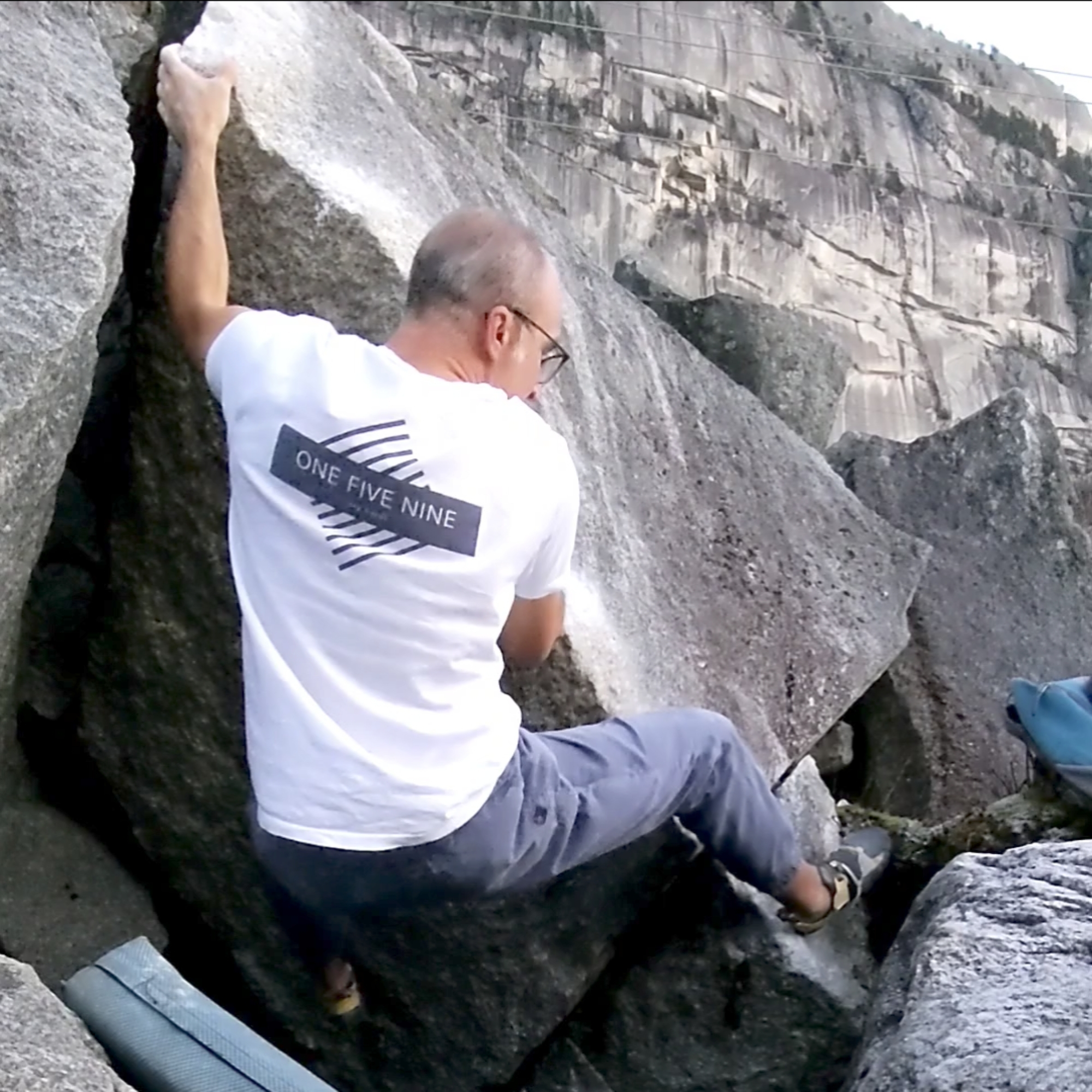 Climbing Beta video of climbers on The Giver v8 in Squamish with undefined beta videos in KAYA, the climber's app - where climbers can log and track their ascents, progress, and connect with their local gym and outdoor climbing community.