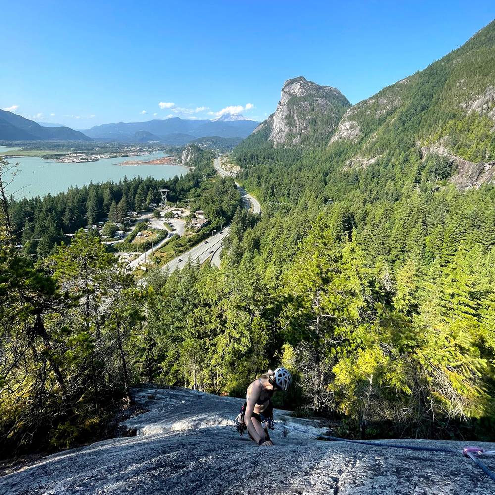 Condo Crack 5.6, Squamish - Beta Video from westcoastmagic