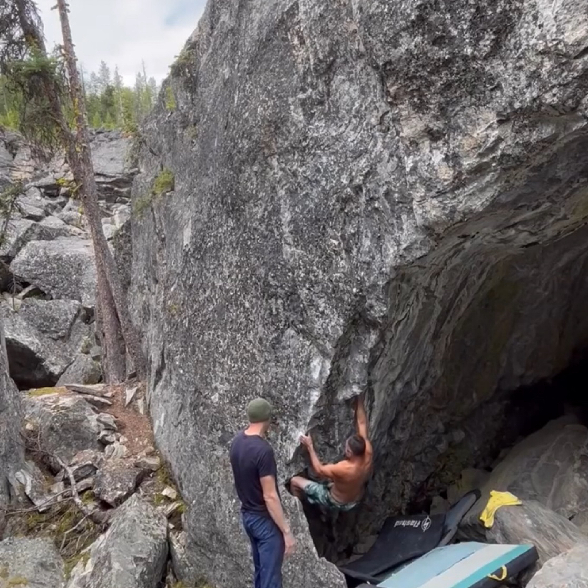 Climbing Beta video of climbers on Cruncheroof v9 in Kelowna with undefined beta videos in KAYA, the climber's app - where climbers can log and track their ascents, progress, and connect with their local gym and outdoor climbing community.