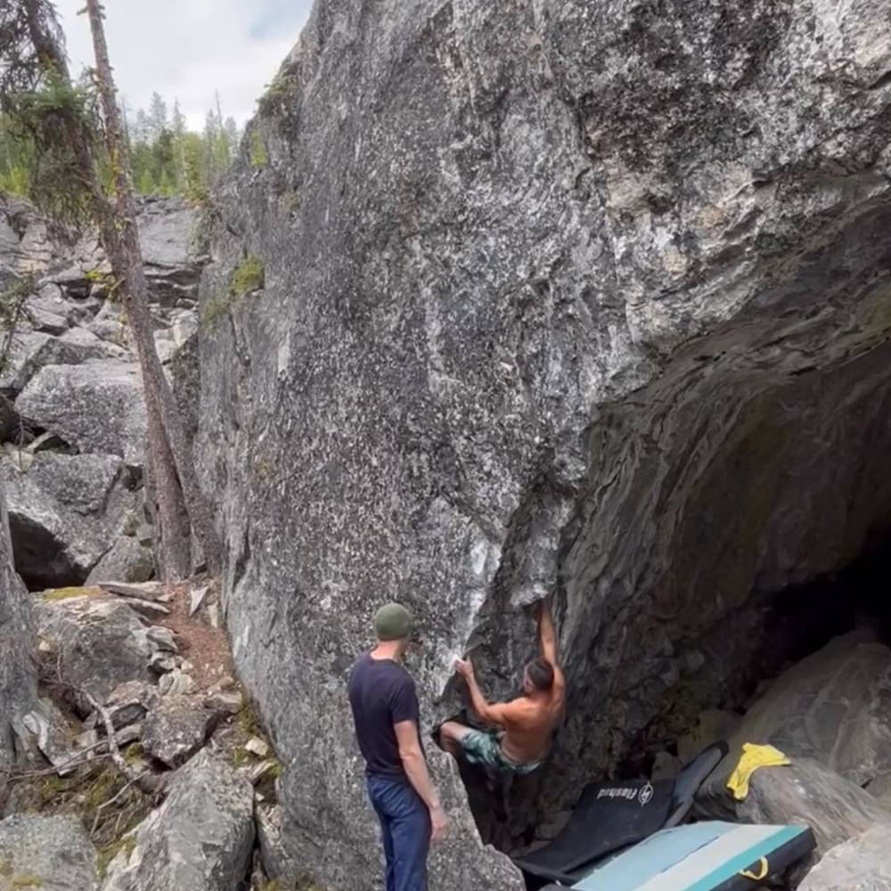 Cruncheroof v9, Kelowna - Beta Video from Ericthe7