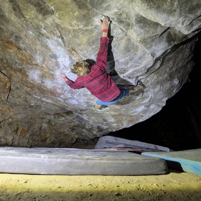 Off the Books v11, Clear Creek Canyon - Beta Video from Tmartclimber