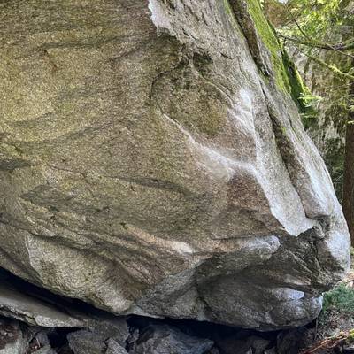 Worm World Cave v9, Squamish - Beta Video from ZoeBeau