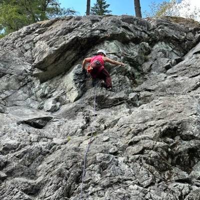 No Tag Backs 5.10a, Squamish - Beta Video from LeighT