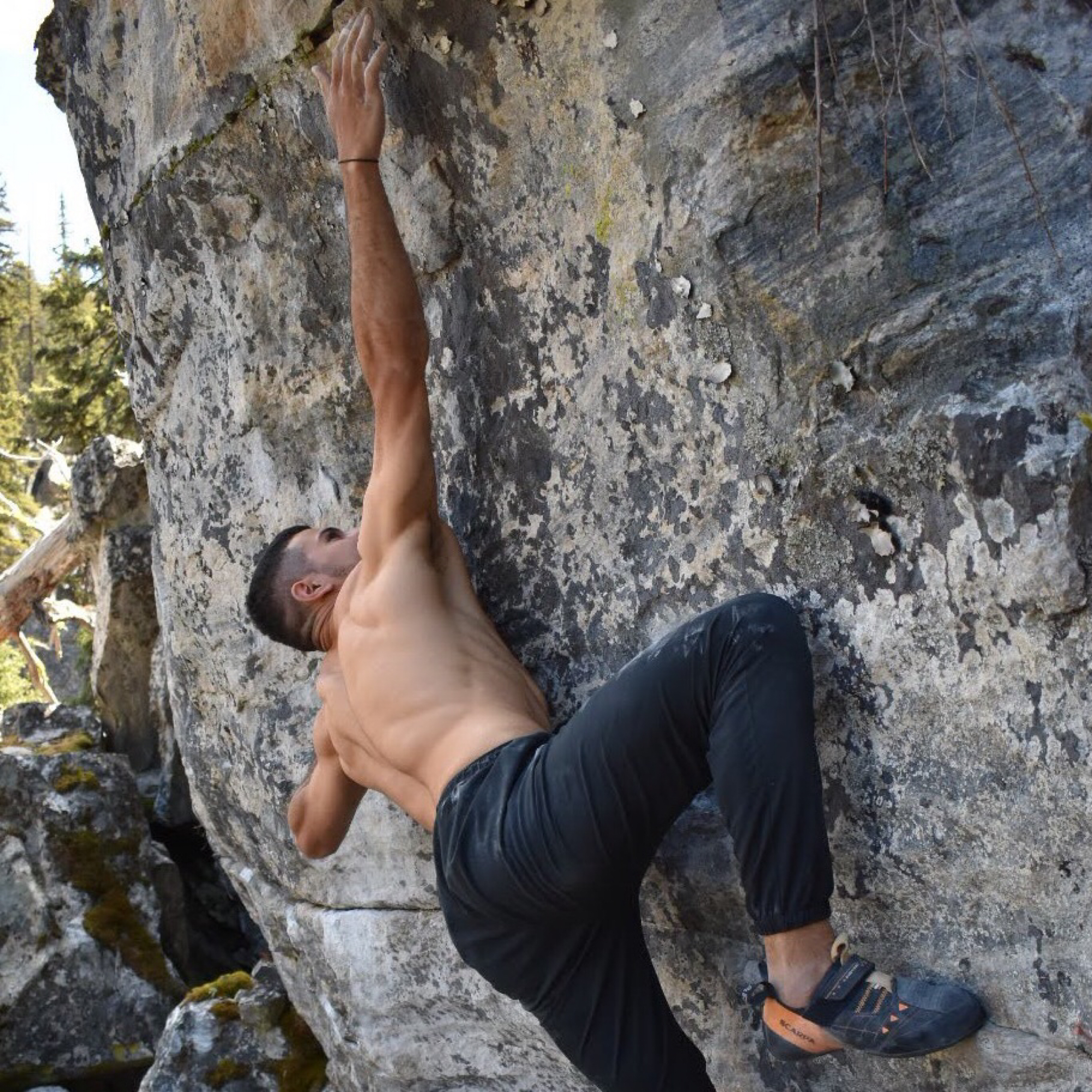 Climbing Beta video of climbers on Masterbeta v6 in Kelowna with undefined beta videos in KAYA, the climber's app - where climbers can log and track their ascents, progress, and connect with their local gym and outdoor climbing community.
