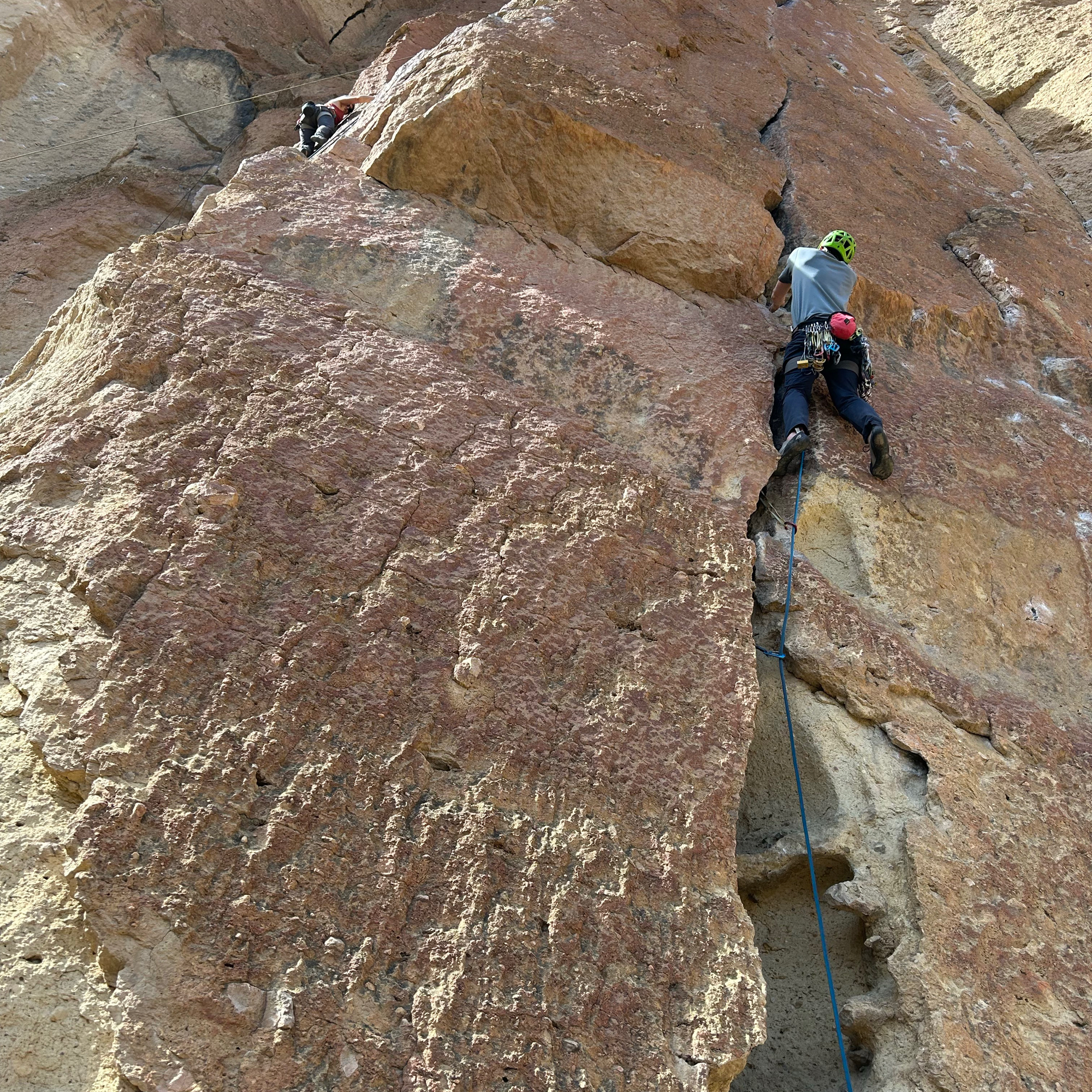 Climbing Beta video of climbers on New Testament 5.10a in Smith Rock with undefined beta videos in KAYA, the climber's app - where climbers can log and track their ascents, progress, and connect with their local gym and outdoor climbing community.