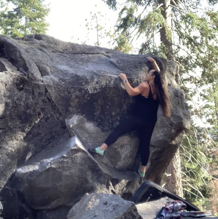 Climbing Beta video of climbers on Charming as an Eel v2 in Lake Tahoe with undefined beta videos in KAYA, the climber's app - where climbers can log and track their ascents, progress, and connect with their local gym and outdoor climbing community.