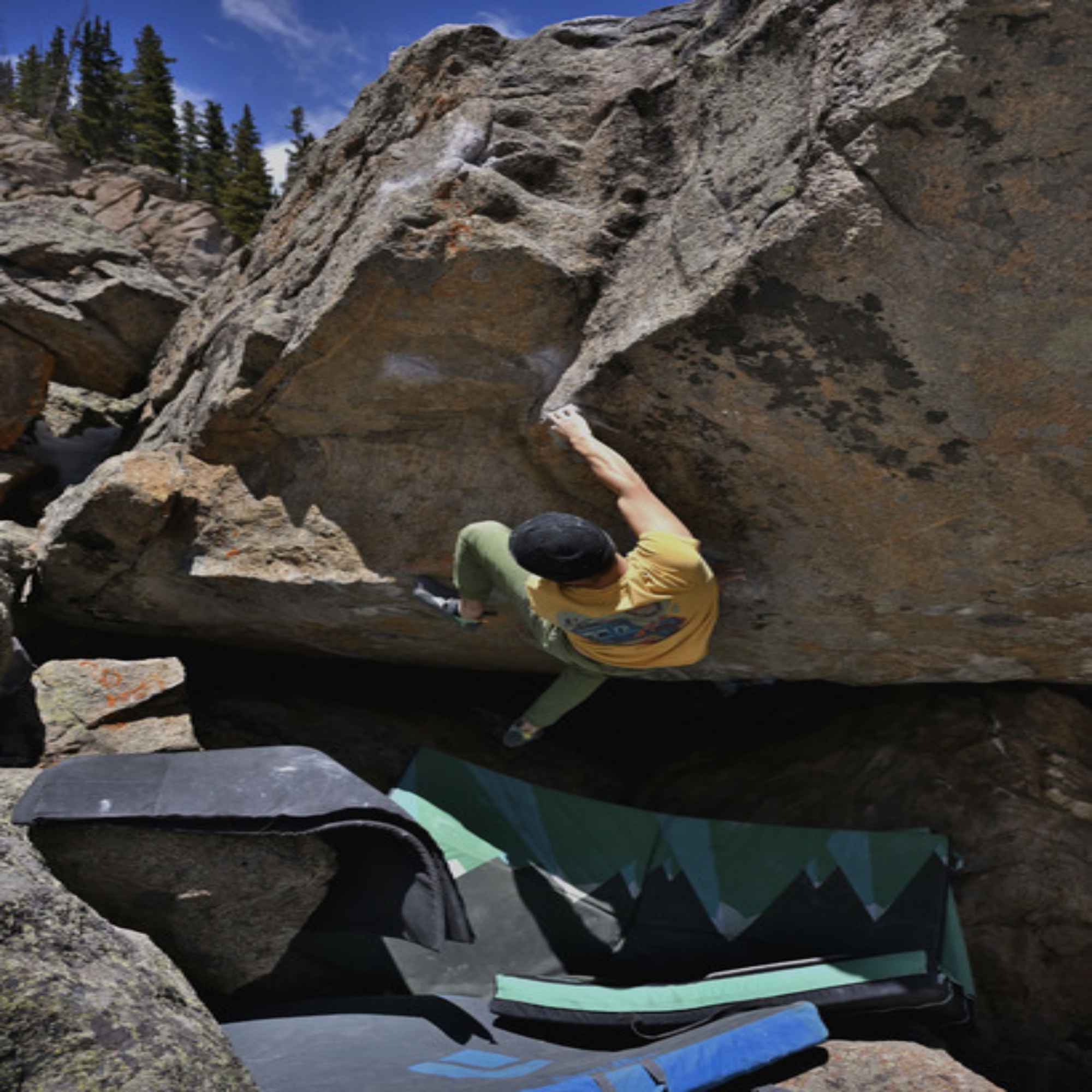 Climbing Beta video of climbers on Gravity Well v7 in Guanella Pass with undefined beta videos in KAYA, the climber's app - where climbers can log and track their ascents, progress, and connect with their local gym and outdoor climbing community.