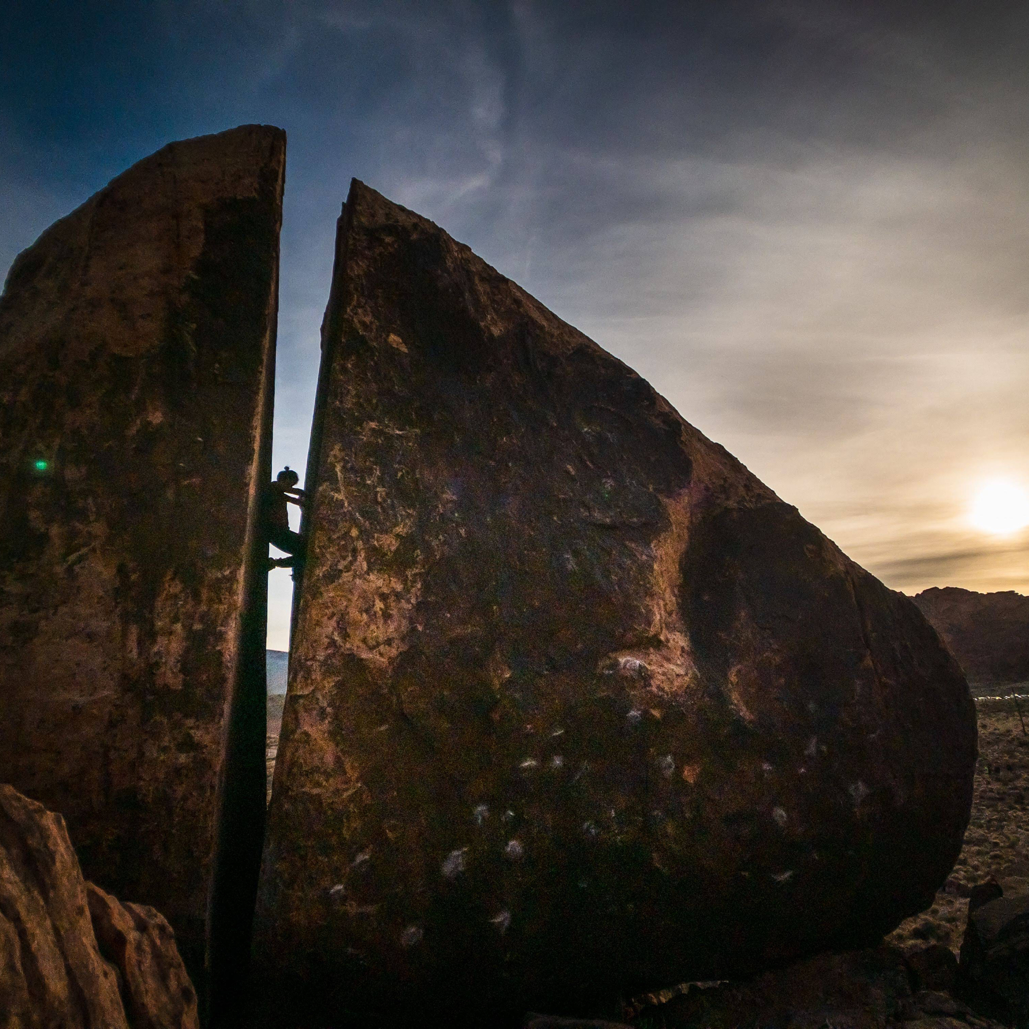 Climbing Beta video of climbers on Plumber's Crack v1 in Red Rock with undefined beta videos in KAYA, the climber's app - where climbers can log and track their ascents, progress, and connect with their local gym and outdoor climbing community.