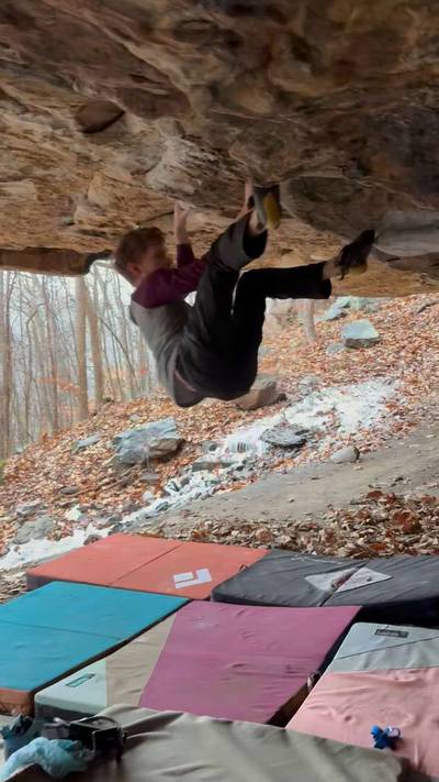 Big Alternative v4, New River Gorge - Beta Video from Xavi3r
